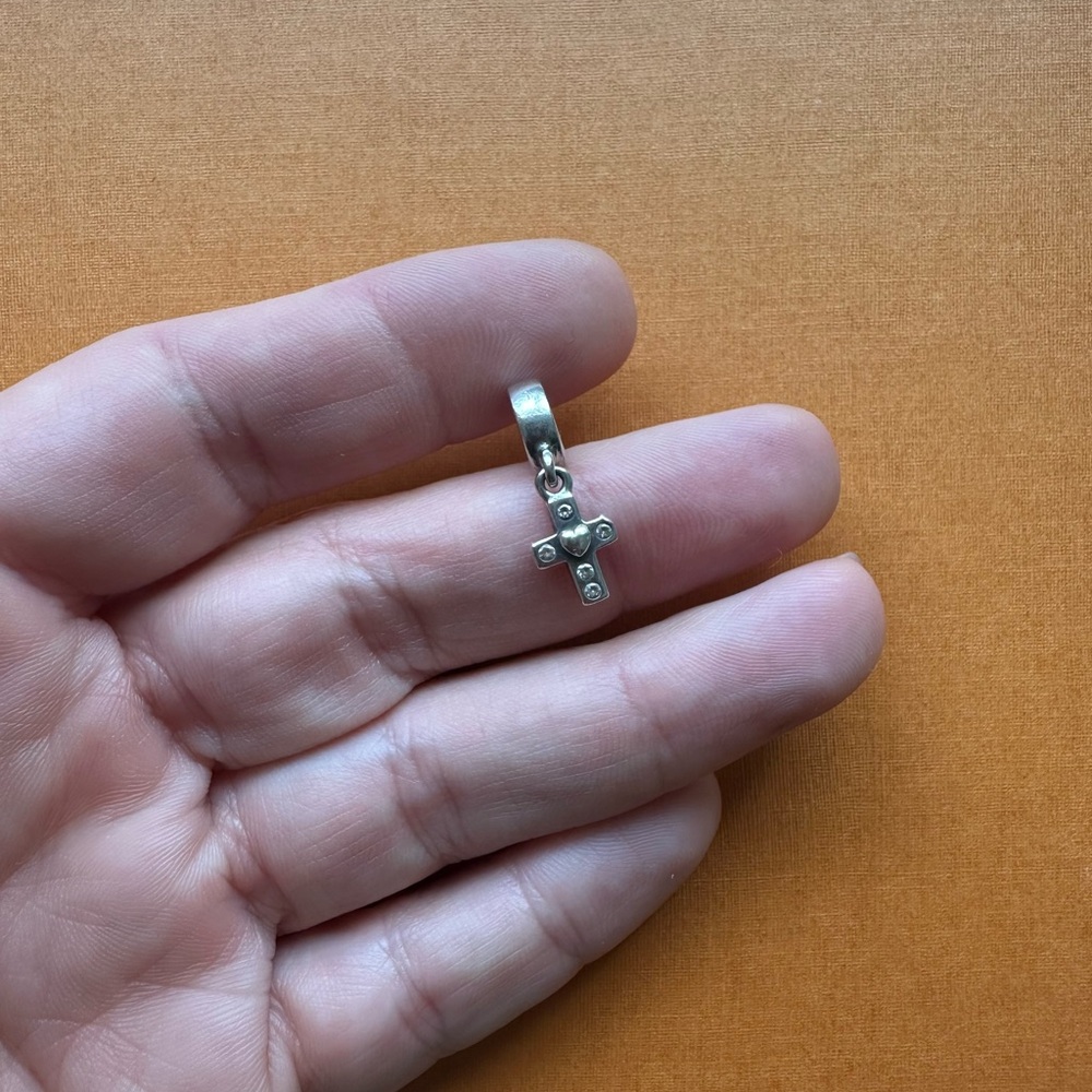 Pandora Silver Cross Pendant Charm - Picture 4 of 6